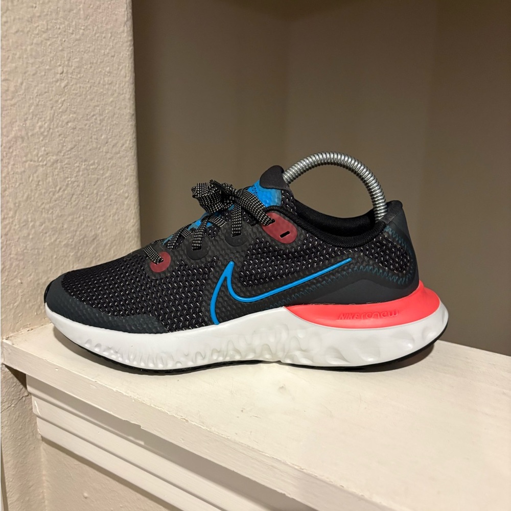 Nike Renew Run Youth Size 5Y  Sneaker Black Blue Red Shoes CT1430-090 - Picture 3 of 9